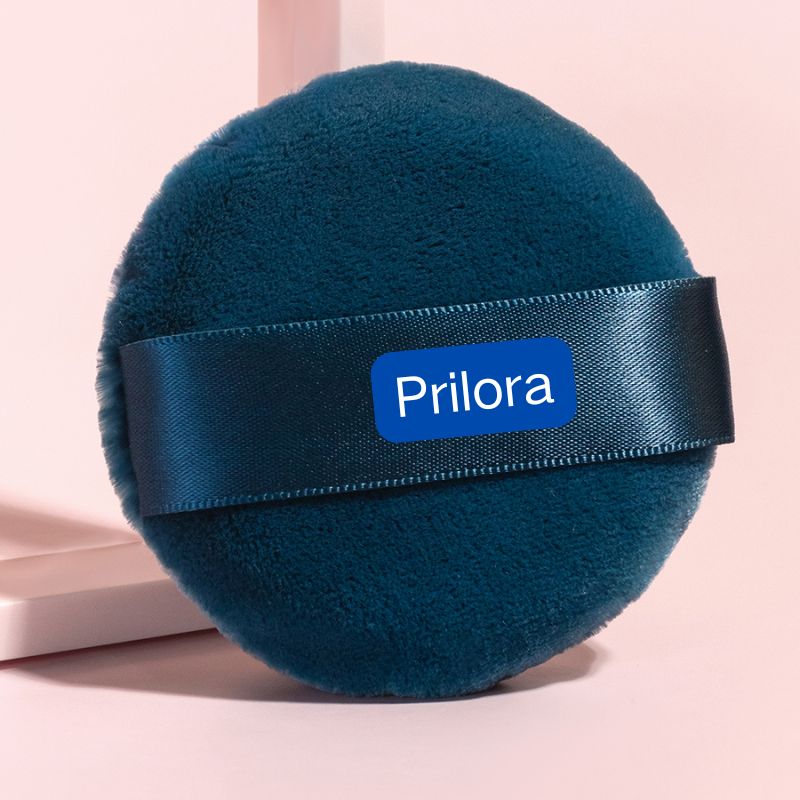 Esponja de polvo suelto de alta densidad diseñada para hornear de precisión debajo de los ojos y en la zona T. La espuma de celda cerrada reduce la absorción hasta un 70% — sin desprendimiento de fibras para un acabado limpio y sin parches.